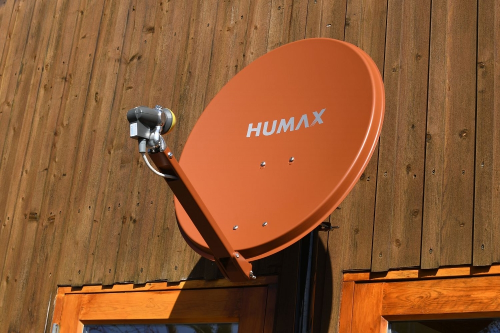 Humax Professional 75cm Alu Satellitenspiegel ziegelrot