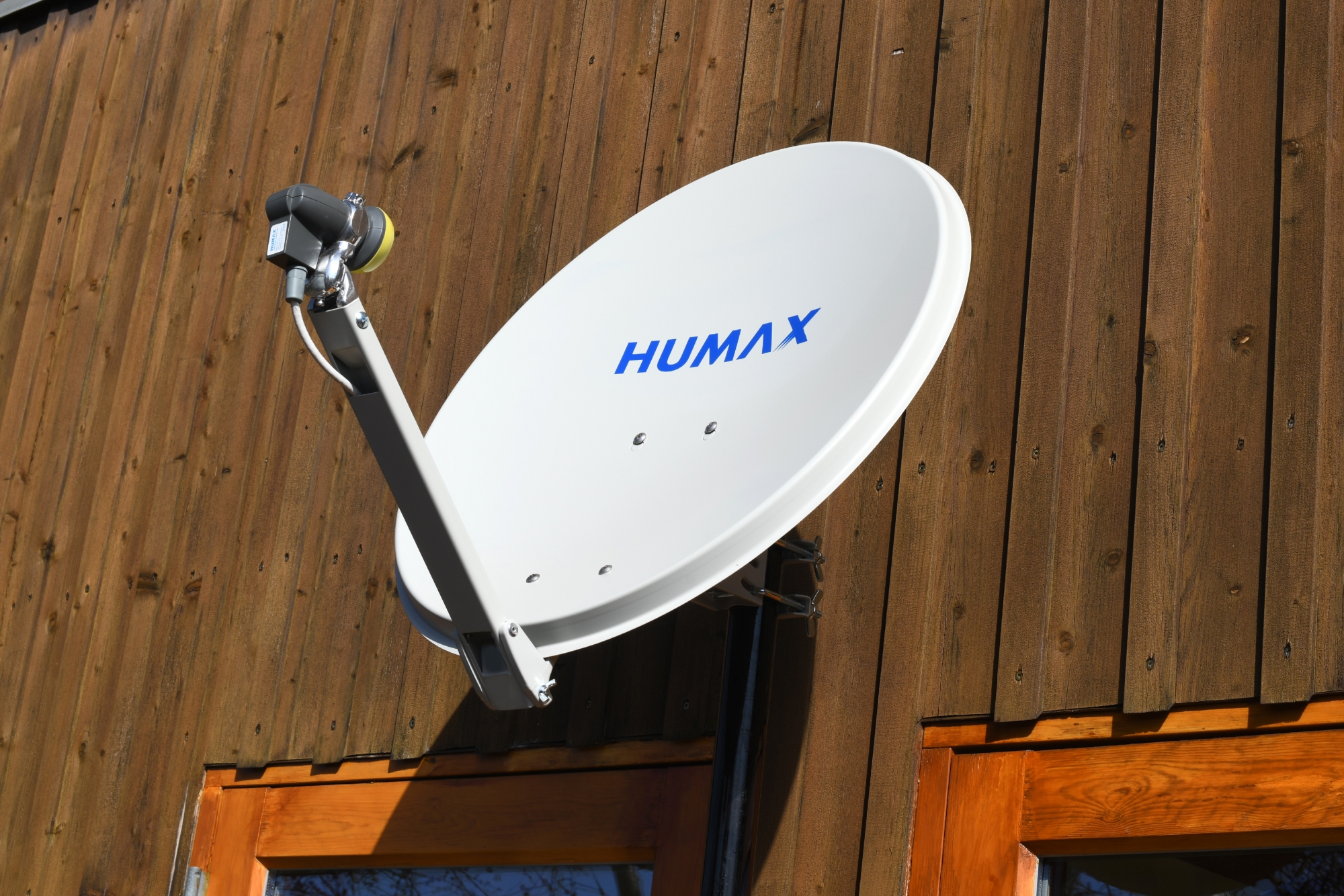 Humax Professional 90 cm Alu Satellitenspiegel hellgrau